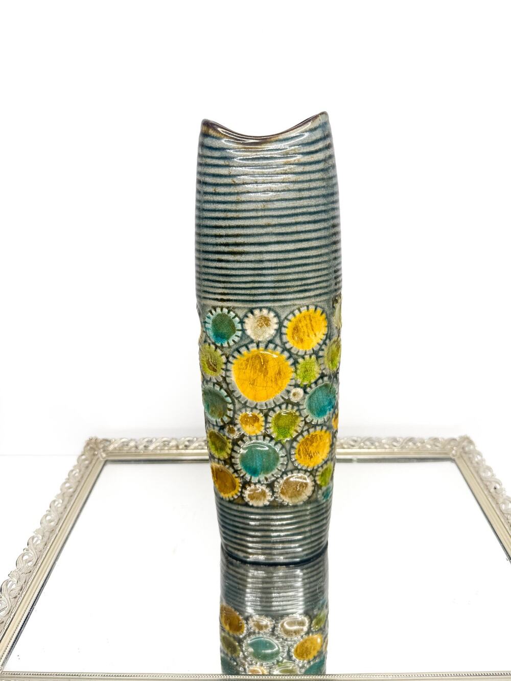 Unique Ribbed Floral & Garden Flower Vase Decorative Vase
